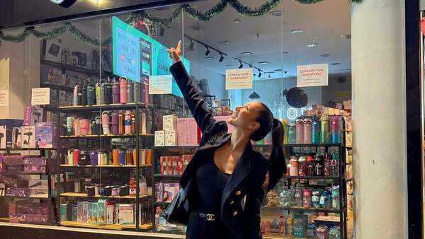 Allanan cinco locales de influencer por presunto contrabando