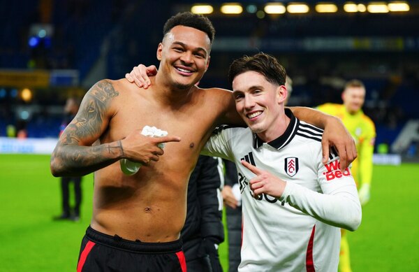 Versus / Paso atrás del Chelsea en la Premier tras perder en casa ante Fulham