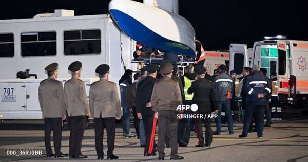 La Nación / Misil ruso antiaéreo habría ocasionado caída de avión de Azerbaiyán