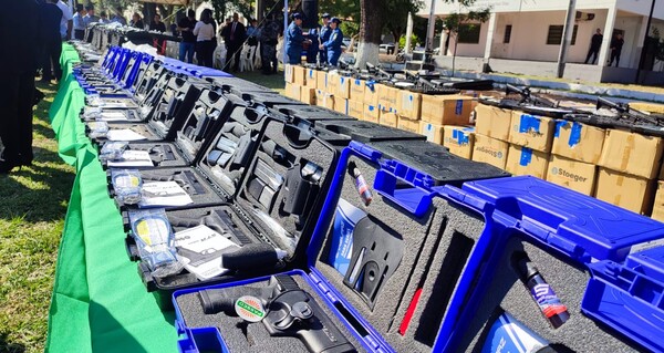 A partir de ahora, el que quiere comprar armas debe tener referencia de tres personas con carnet