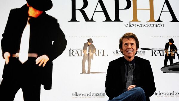 El cantante Raphael padece un linfoma cerebral primario