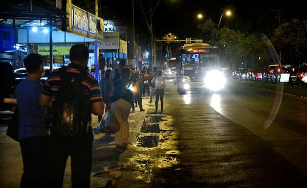 Buses nocturnos “Buho” ya podrían operar a inicios del 2025 - Nacionales - ABC Color