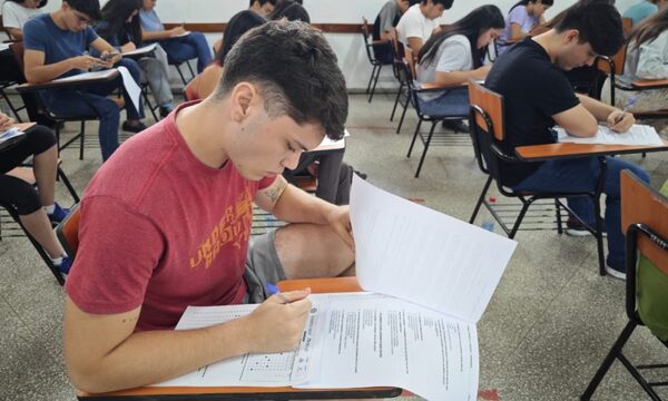 Postulaciones abiertas para las Becas del Gobierno 2025