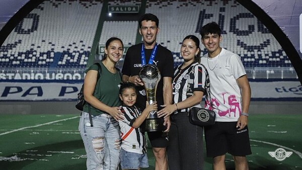 Cristian Riveros comunicó que decidió colgar los botines