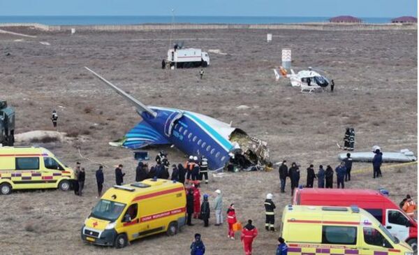Para Estados Unidos, el avión que se estrelló en Kazajistán fue impactado por un misil ruso