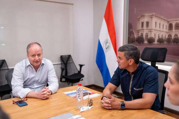 Santiago Peña promulga financiamiento del FMI de US$ 400 millones para 2025 - Política - ABC Color