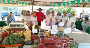 Ofertan productos sin intermediarios en la Costanera, en Feria “Ary paha, Fiestas con Sabor a campo” - .::Agencia IP::.