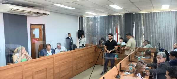 Finalmente, Intendencia pide mantener salarios - San Lorenzo Hoy