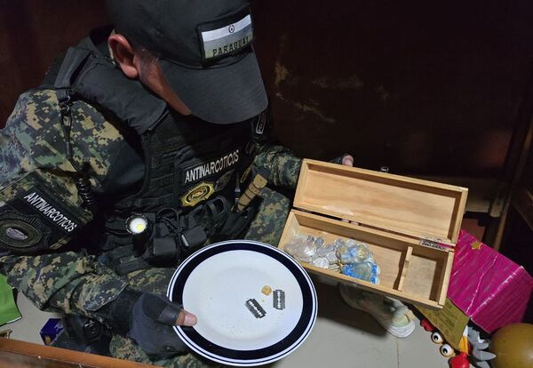 Un ex convicto cae por microtráfico •