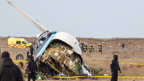 Rusia afirma que avión azerbaiyano intentó aterrizar durante un ataque de drones ucranianos