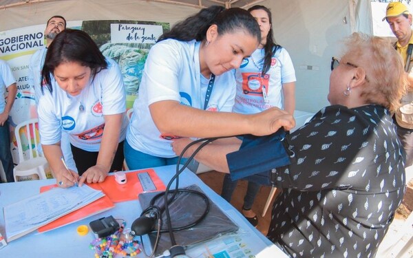 Servicios de salud registran más de 13.000 atenciones durante la Navidad - .::Agencia IP::.
