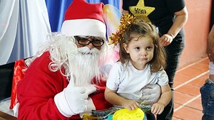La magia de la Navidad transformada en diferentes noticias positivas