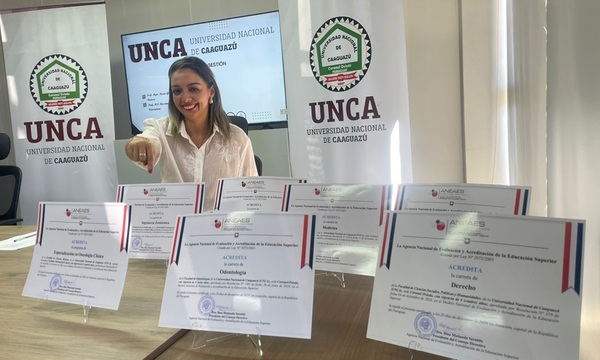 UNCA recibe reconocimiento por la acreditación de carreras y programas de postgrado - OviedoPress