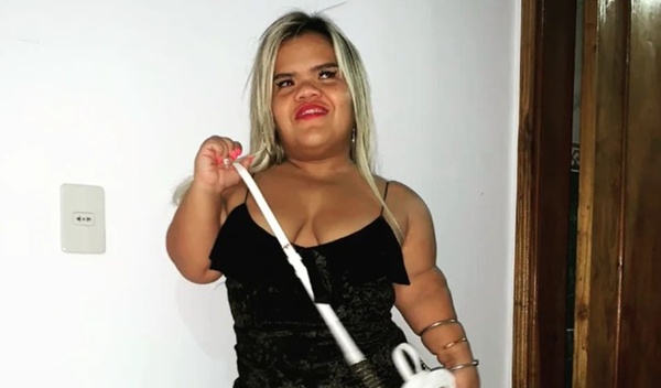 Yasuri ya no oculta el rostro de su pequeña hija - Teleshow