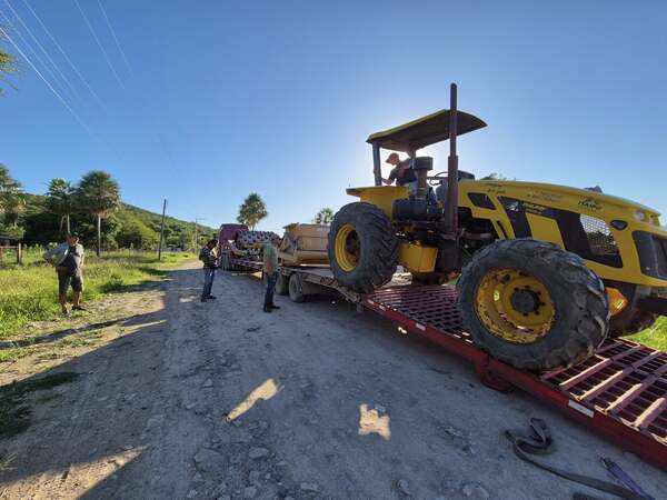 Gobernación de Alto Paraguay adquirió maquinarias que serán empleadas para la reparación de caminos