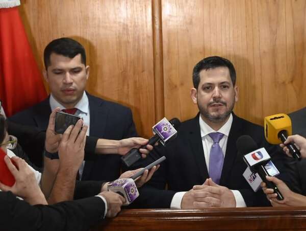 Sospechosa movida y “premio” para mano derecha de Latorre - Política - ABC Color