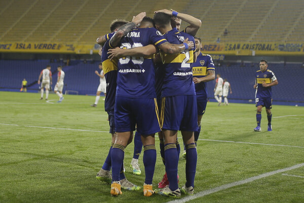 Versus / El exjugador de Boca que está cerca de fichar por Olimpia