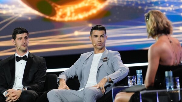 Cristiano Ronaldo: "Vinicius se merecía el Balón de Oro"
