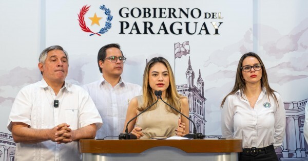 Cartes y Peña premian a Salma Agüero con una Ford Raptor de la Senabico