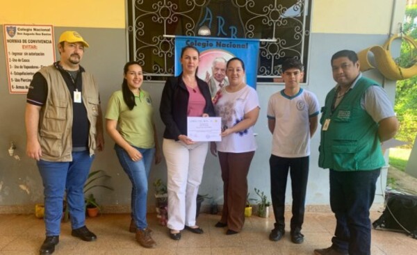 Entregan reconocimientos por la prevención de arbovirosis