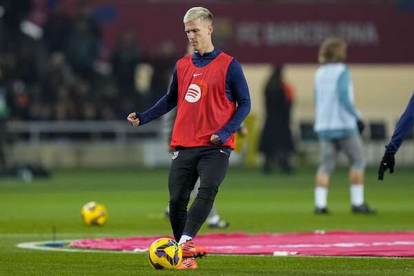 Dani Olmo podría salir libre del Barcelona en enero - Fútbol Internacional - ABC Color