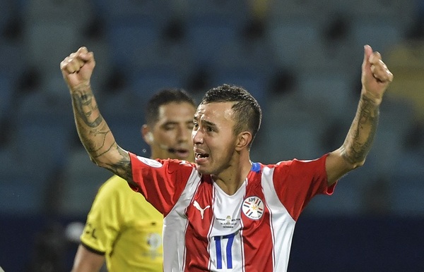 ¿Kaku Romero jugará en uno de los grandes de Paraguay?