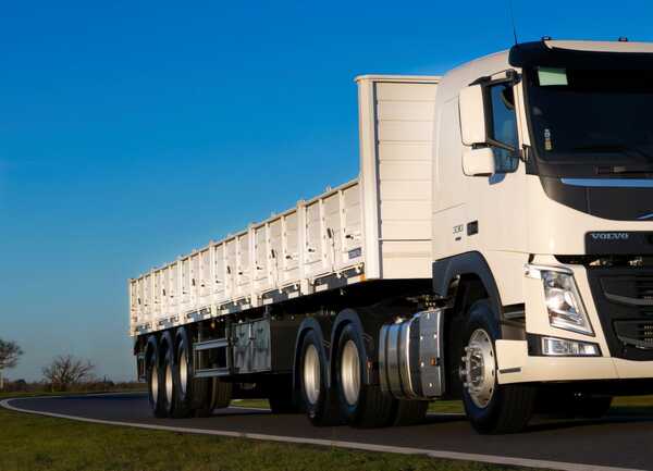 Ruta PY02: Establecen nuevas medidas para la circulación de camiones de gran porte - .::Agencia IP::.