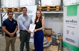 Programa de apoyo a Mipymes prosigue con entrega de bienes a beneficiarios - .::Agencia IP::.