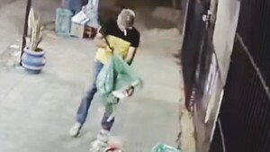 Escrachó a su vecino por tirar basura frente a su vivienda