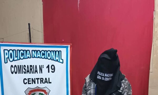 Vecinos molieron a un robamotos y lo entregaron a la poli