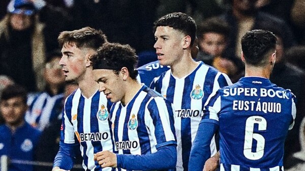 Samu, Nico y Mora ponen al Porto como líder provisional
