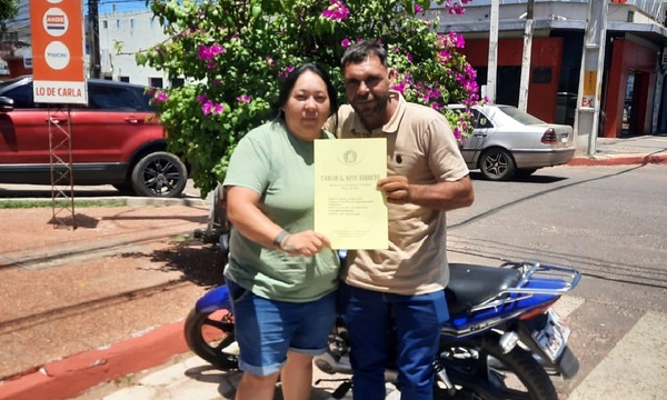 TikToker ovetense inició campaña para regalar una moto a vendedor de frutas que perdió la suya en incendio - OviedoPress