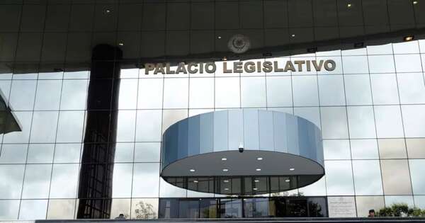La Nación / Diputados plantean nueva escala salarial