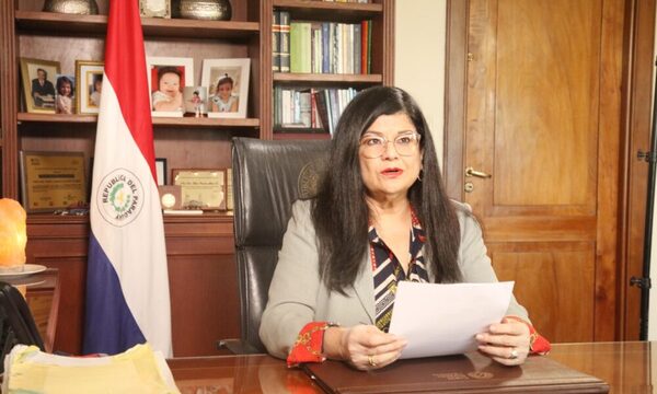 Carolina Llanes, la voz femenina de la Justicia paraguaya
