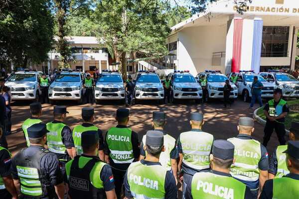 Entregan 20 nuevas patrulleras para el departamento de Alto Paraná - Unicanal