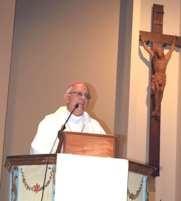 Monseñor Celestino Ocampo llama a defender la familia tradicional en el Año del Jubileo - Nacionales - ABC Color
