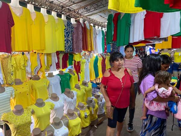 Prendas del mercado de Luque para atraer paz, dinero y amor - Nacionales - ABC Color