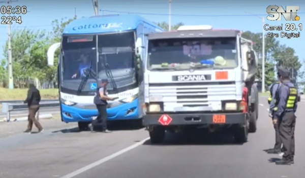 Restricción para camiones de gran porte en la Ruta PY02 desde enero 2025 - SNT