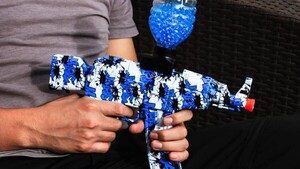 Pistolas de hidrogel “pueden causar una ceguera irreversible”, según profesional oftalmólogo