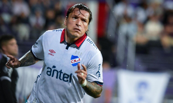 Versus / Uno de los equipos grandes sondeó por Federico Santander