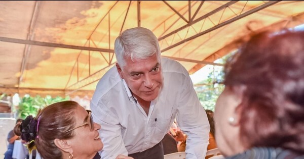 Wiens suma a intendentes de Paraguarí mientras Baruja intenta bloquear el pase de Esteban Samaniego