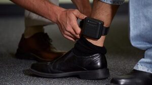 Se pone en marcha implementación de tobilleras electrónicas y su centro de monitoreo