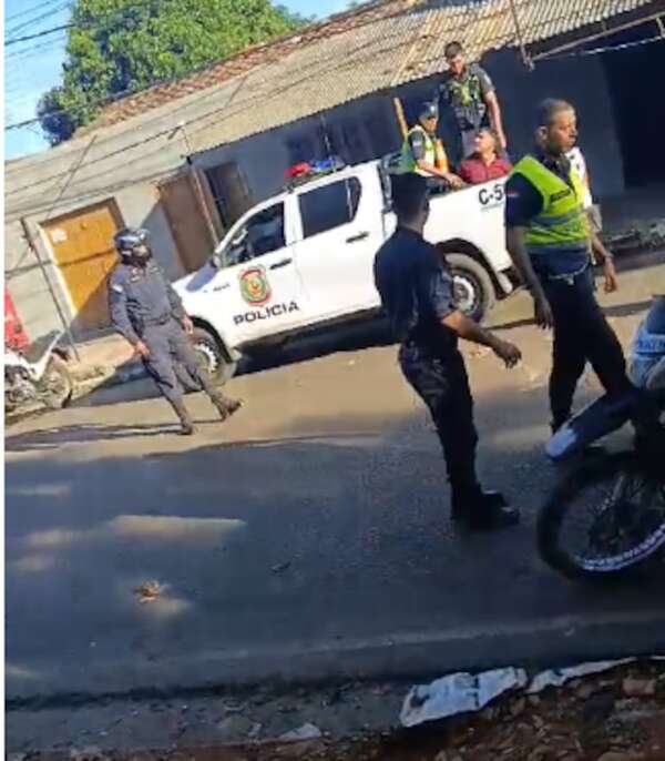 Joven denuncia que Policía y Fiscalía hacen la vista gorda para no agarrar a su agresor - Policiales - ABC Color