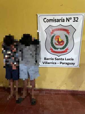 Capturan en flagrancia a dos adolescentes que intentaban robar en una despensa en Villarrica - Policiales - ABC Color