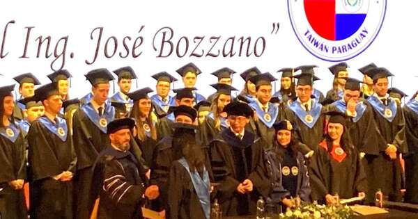La Nación / Politécnica Taiwán-Paraguay tiene 50 nuevos egresados