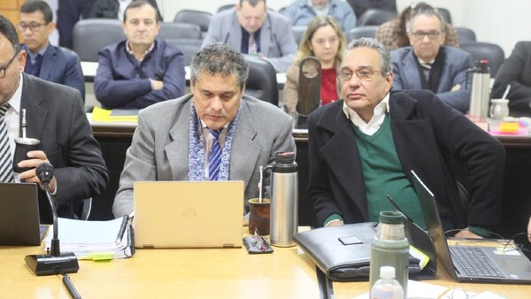 Contraloría aplaza a intendencias y gobernaciones en transparencia