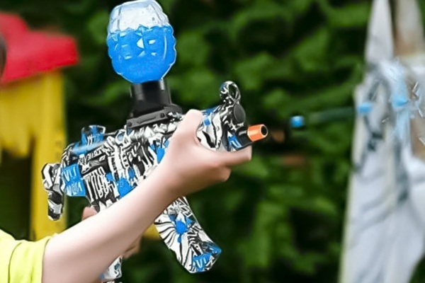 Prohíben que niños y adolescentes usen pistolas de hidrogel en Pedro Juan - Noticiero Paraguay