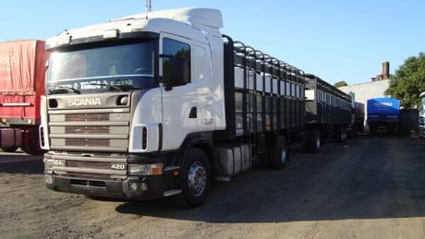 Camiones pesados no podrán circular por Ruta 2 desde mañana