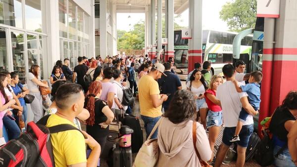 ¿Habrá micros para ir y volver del interior en Año Nuevo? Dinatrán libera horario de colectivos