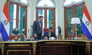 Santiago Peña anuncia promulgación de la Ley de Presupuesto General de la Nación